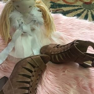 Naturalizer Latte Color Sandals